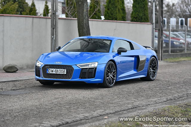 Audi R8 spotted in Warsaw, Poland