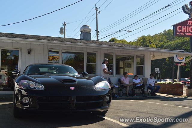 Dodge Viper spotted in Watkins Glen, New York