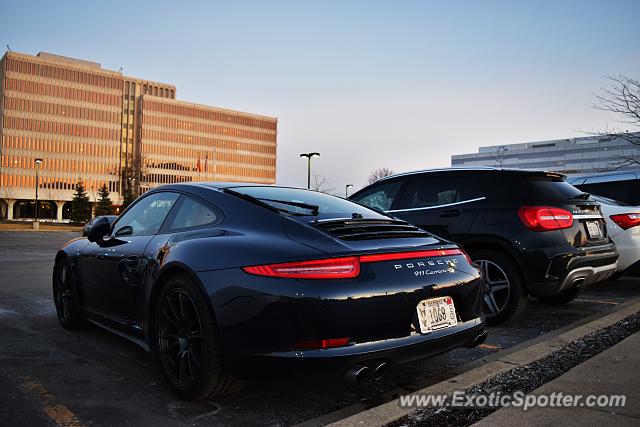 Porsche 911 spotted in Oak Brook, Illinois
