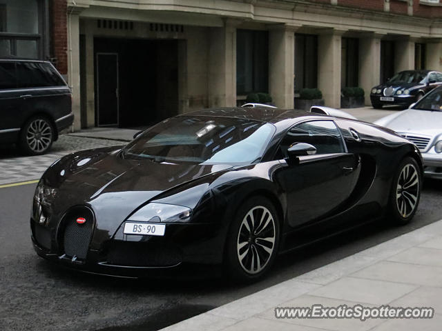 Bugatti Veyron spotted in London, United Kingdom