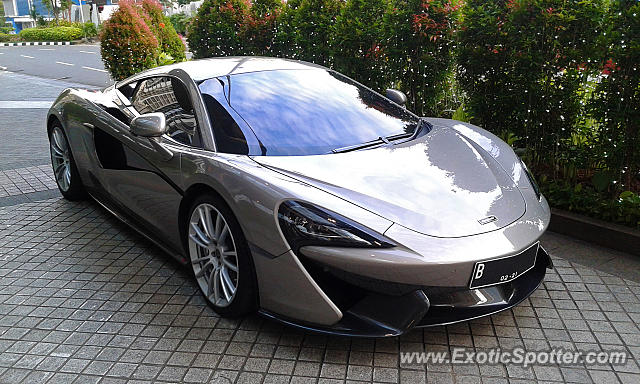 Mclaren 570S spotted in Jakarta, Indonesia