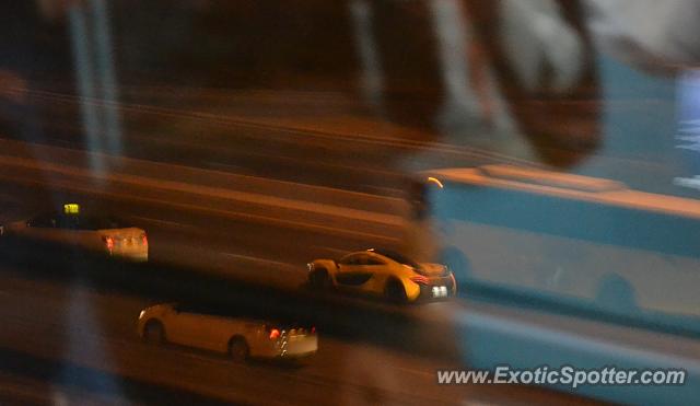 Mclaren P1 spotted in Dubai, United Arab Emirates