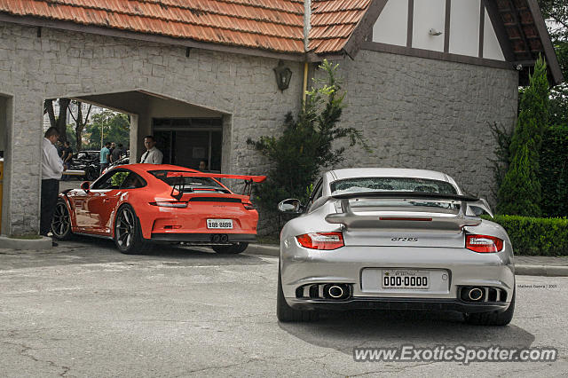 Porsche 911 GT2 spotted in São Paulo, Brazil