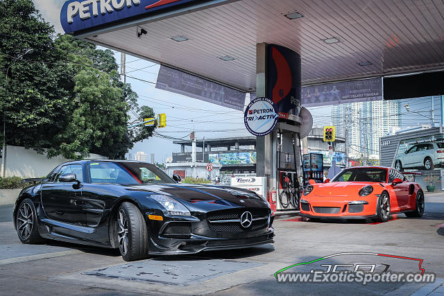 Porsche 911 GT3 spotted in Makati, Philippines