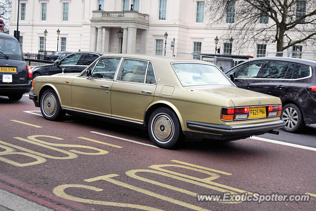 Rolls-Royce Silver Spur spotted in London, United Kingdom