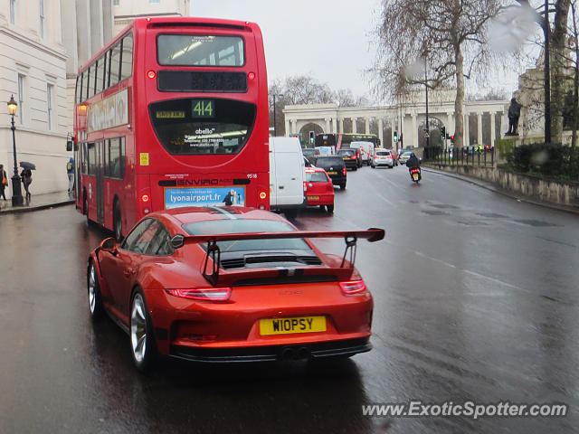 Porsche 911 GT3 spotted in London, United Kingdom