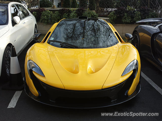 Mclaren P1 spotted in London, United Kingdom