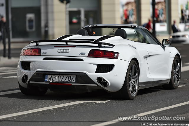Audi R8 spotted in Warsaw, Poland