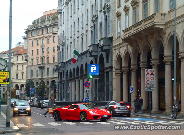 Porsche 918 Spyder spotted in Milan, Italy