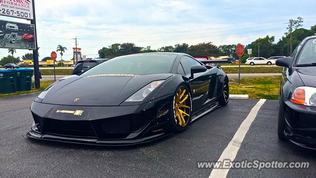 Lamborghini Gallardo spotted in Fort Myers, Florida
