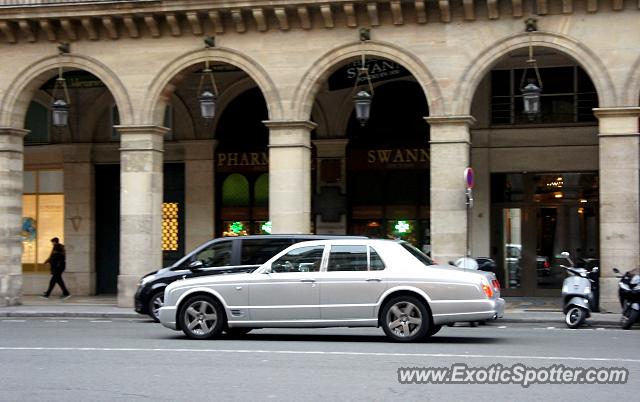 Bentley Arnage spotted in Paris, France