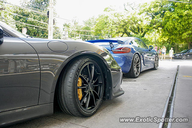 Porsche Cayman GT4 spotted in São Paulo, Brazil