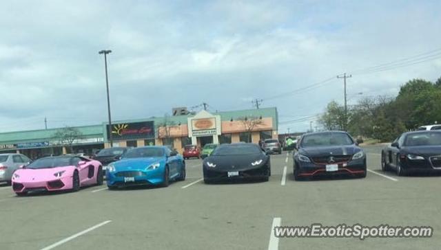 Lamborghini Aventador spotted in Niagara Falls, Canada