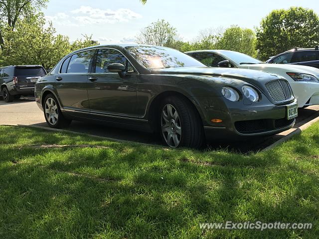 Bentley Flying Spur spotted in Middleton, Wisconsin