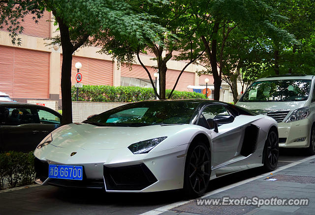 Lamborghini Aventador spotted in Shanghai, China