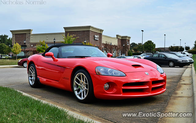 Dodge Viper spotted in Cary, North Carolina