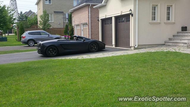 Lamborghini Gallardo spotted in Toronto, Canada