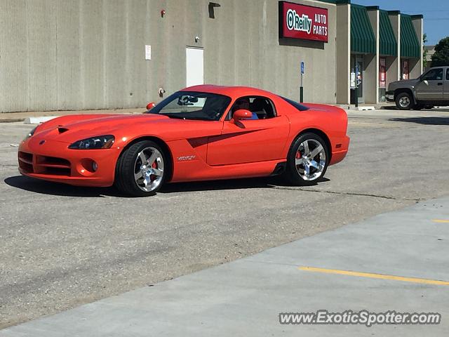 Dodge Viper spotted in Ankeny, Iowa