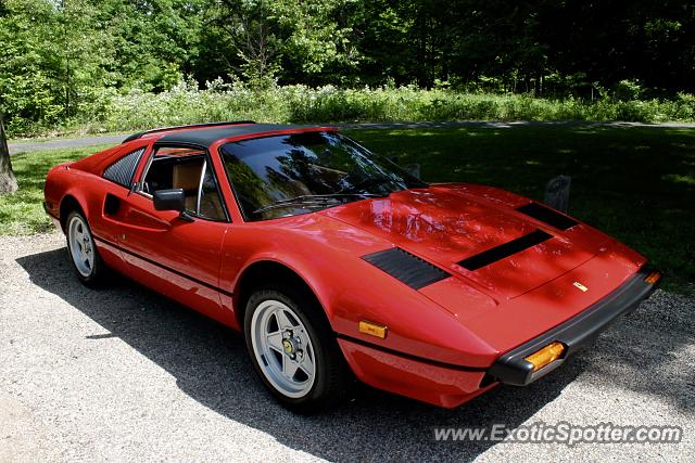 Ferrari 308 spotted in Peoria, Illinois