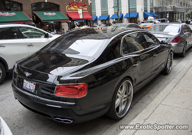 Bentley Flying Spur spotted in Chicago, Illinois