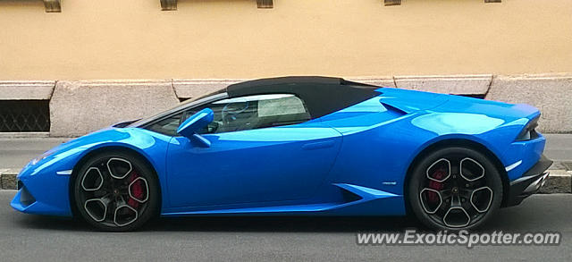 Lamborghini Huracan spotted in Milan, Italy
