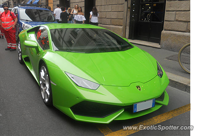 Lamborghini Huracan spotted in Milan, Italy