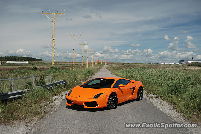 Lamborghini Gallardo spotted in Arlanda, Sweden