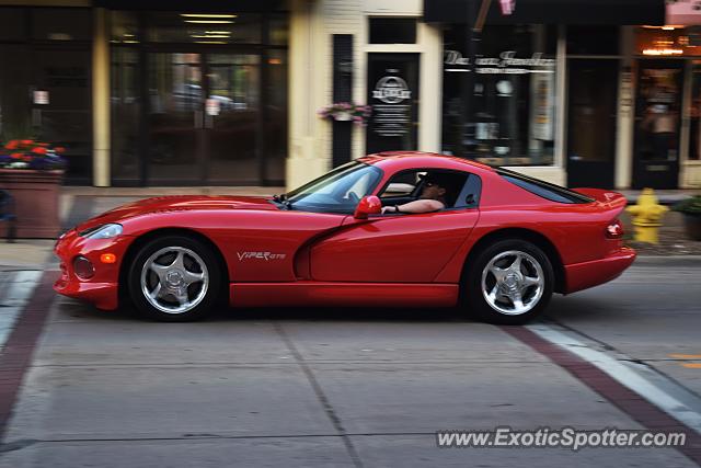 Dodge Viper spotted in Downers Grove, Illinois
