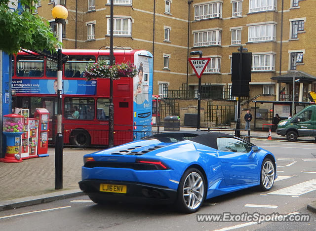 Lamborghini Huracan spotted in LONDON, United Kingdom
