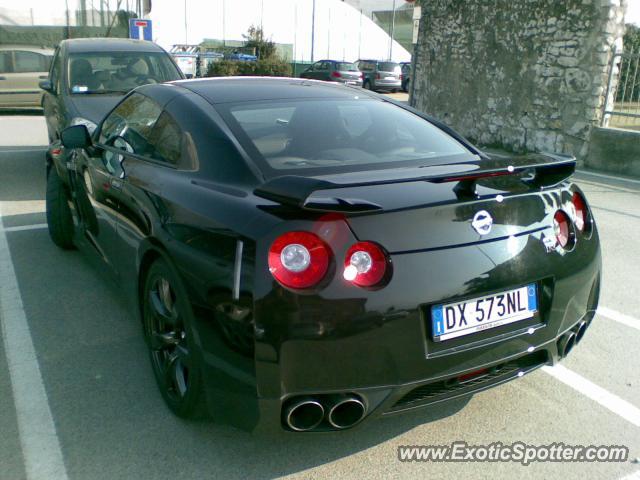 Nissan Skyline spotted in Arco, Italy