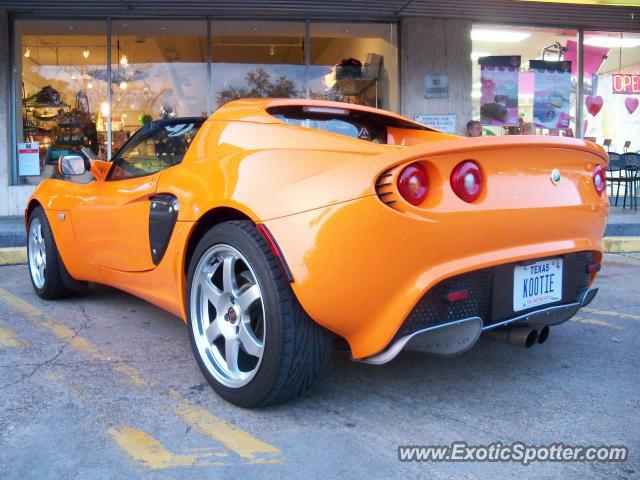 Lotus Elise spotted in Houston, Texas