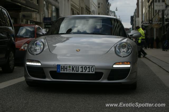Porsche 911 spotted in Hamburg, Germany
