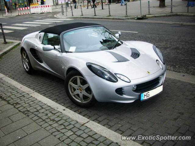 Lotus Elise spotted in Frankfurt, Germany