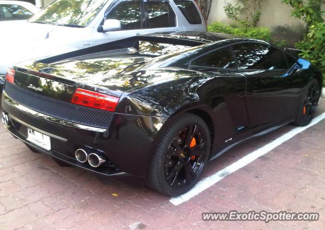 Lamborghini Gallardo spotted in Bangkok, Thailand