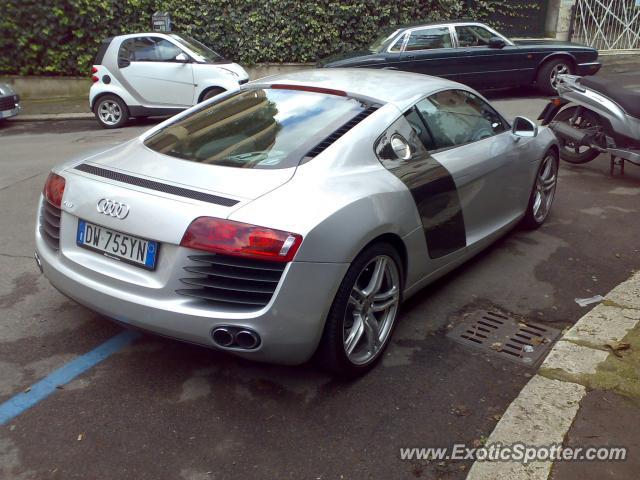 Audi R8 spotted in Rome, Italy