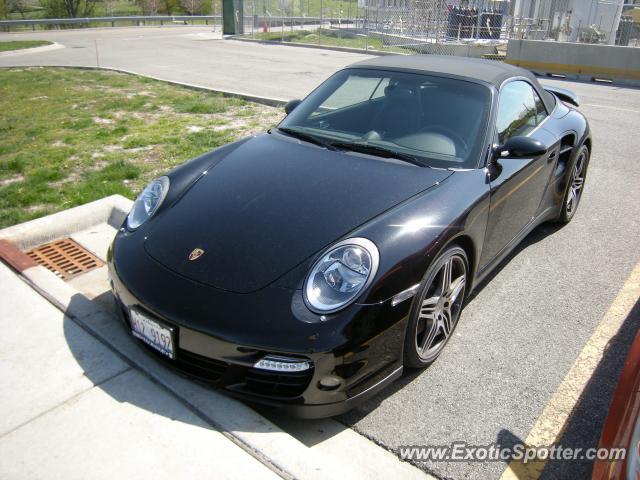 Porsche 911 Turbo spotted in Hoffman Estates, Illinois
