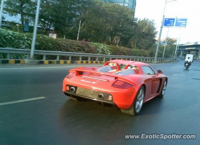 Porsche Carrera GT spotted in Mumbai, India