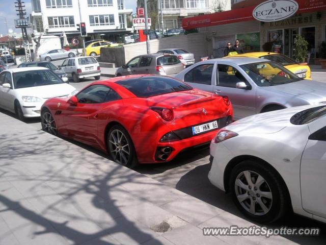 Ferrari California spotted in Istanbul, Turkey