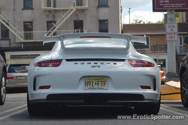 Porsche 911 GT3 spotted in Summit, New Jersey