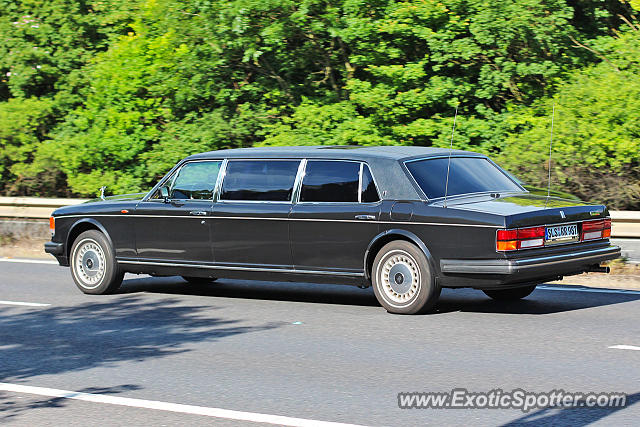 Rolls-Royce Silver Spur spotted in Cambridge, United Kingdom