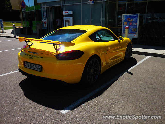 Porsche Cayman GT4 spotted in Highway, France