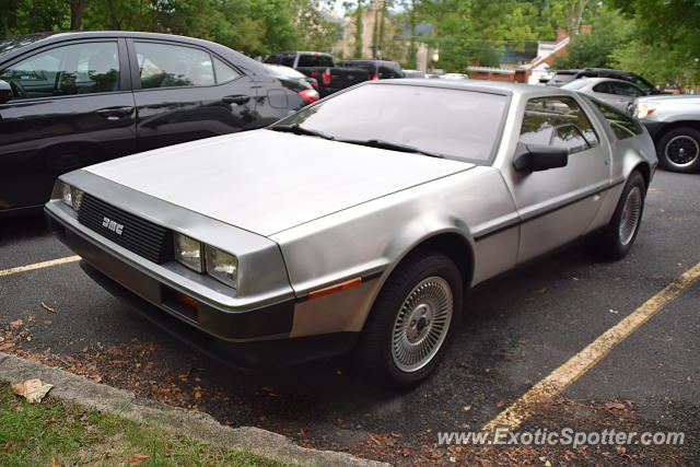 DeLorean DMC-12 spotted in Doylestown, Pennsylvania