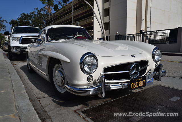 Mercedes 300SL spotted in Pasadena, California