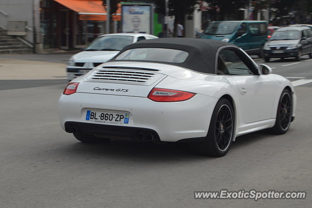 Porsche 911 spotted in Royan, France