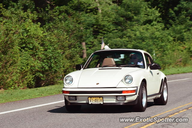 Porsche 911 spotted in Chatham, New Jersey
