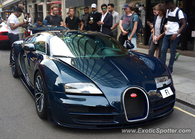 Bugatti Veyron spotted in London, United Kingdom