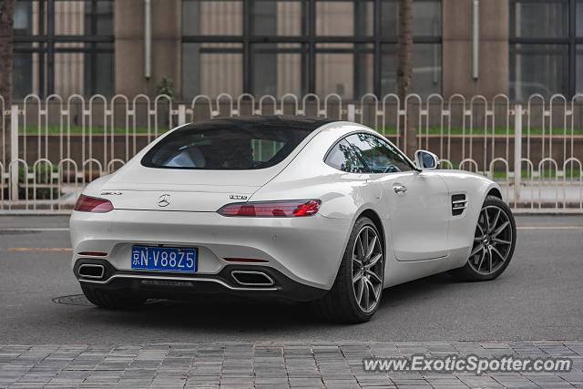 Mercedes AMG GT spotted in Beijing, China