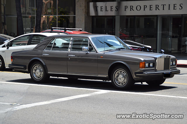 Rolls-Royce Silver Spirit spotted in Beverly Hills, California