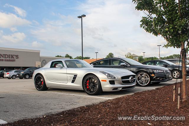 Mercedes SLS AMG spotted in Hartland, Wisconsin