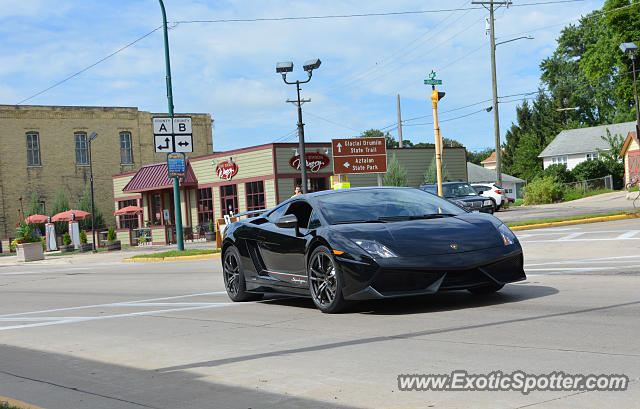 Lamborghini Gallardo spotted in Lake Mills, Wisconsin
